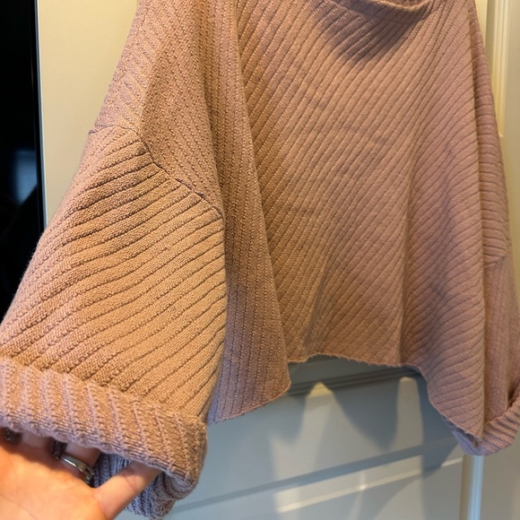 Free People I Can’t Wait Crop Sweater in Rose - Picture 4 of 8